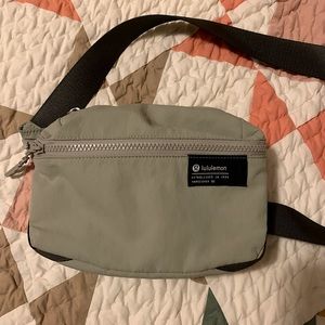 Lululemon Clean Lines Belt Bag